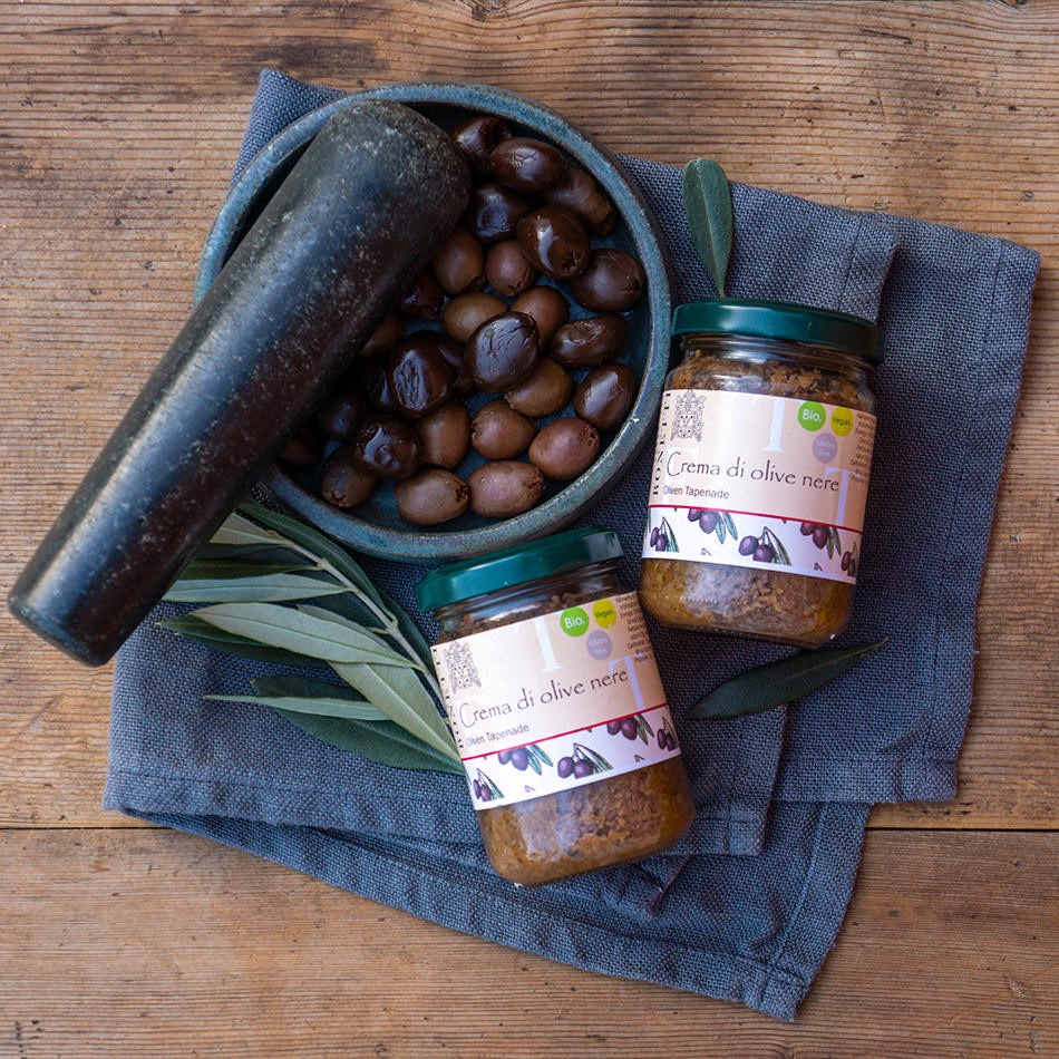 Pesto di Olive nere - Oliven Tapenade Natur Konkret - Onlineshop Pesto di Olive nere - Oliven Tapenade