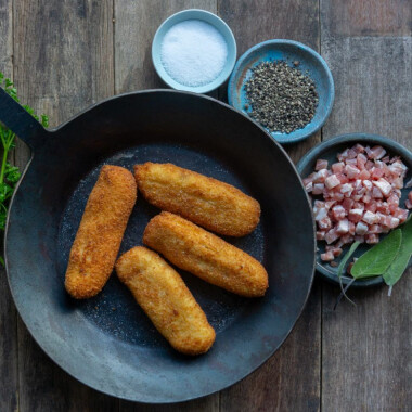 Kroketten mit Wollschwein-Speckwürfeli