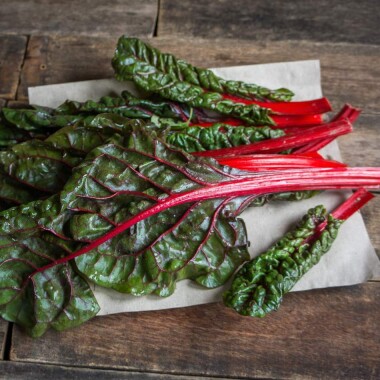 Natur Konkret - Onlineshop Mangold rot