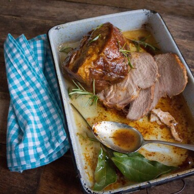 Wollschwein-Halsbraten
