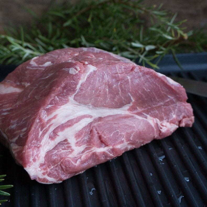 Wollschwein-Halsbraten